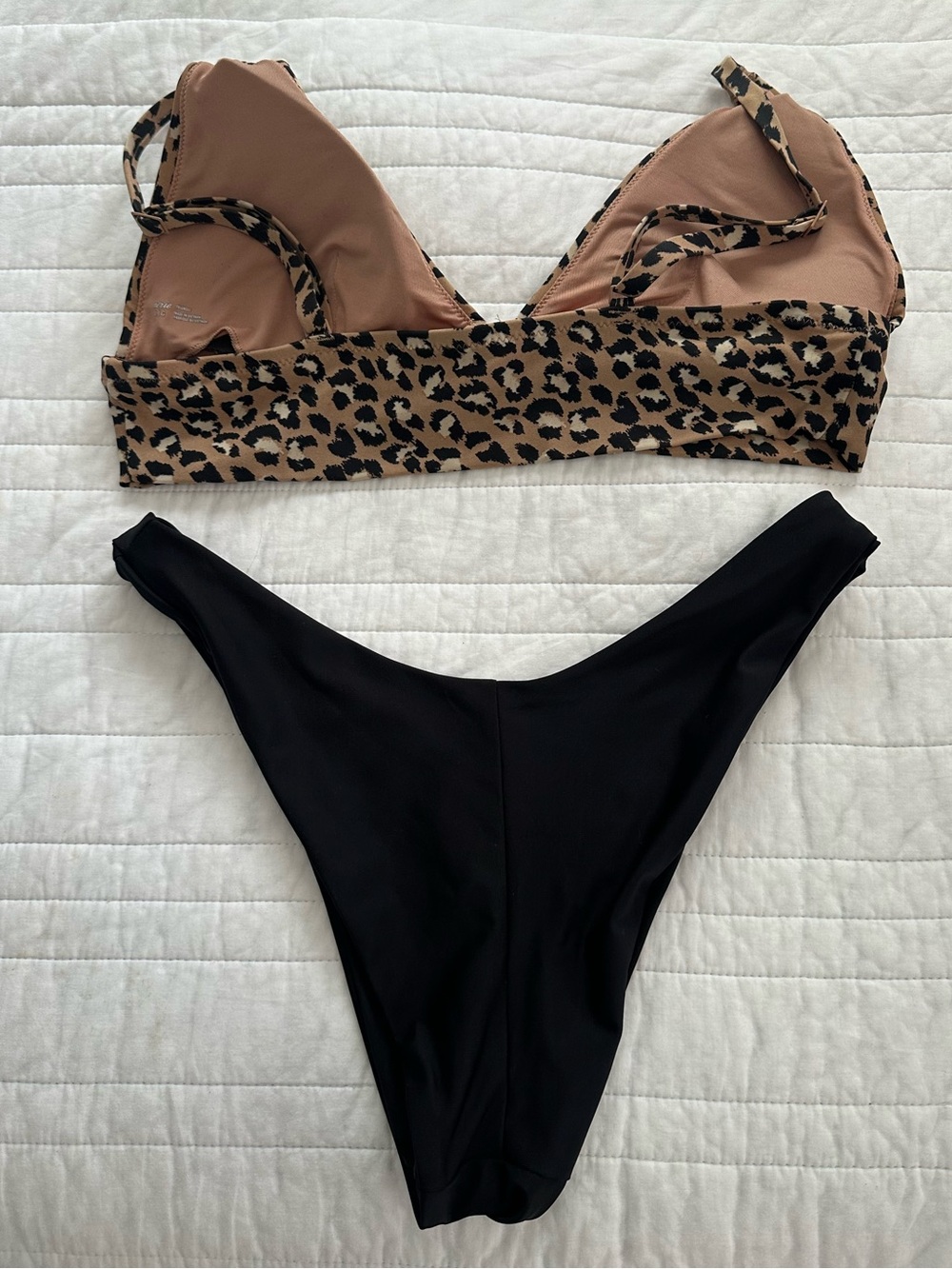 Aerie Leopard Triangle Bikini Top & Black Cheeky High Leg Bottoms Size L/M - Picture 4 of 4